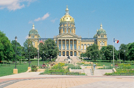 [Iowa State Capitol Building.]